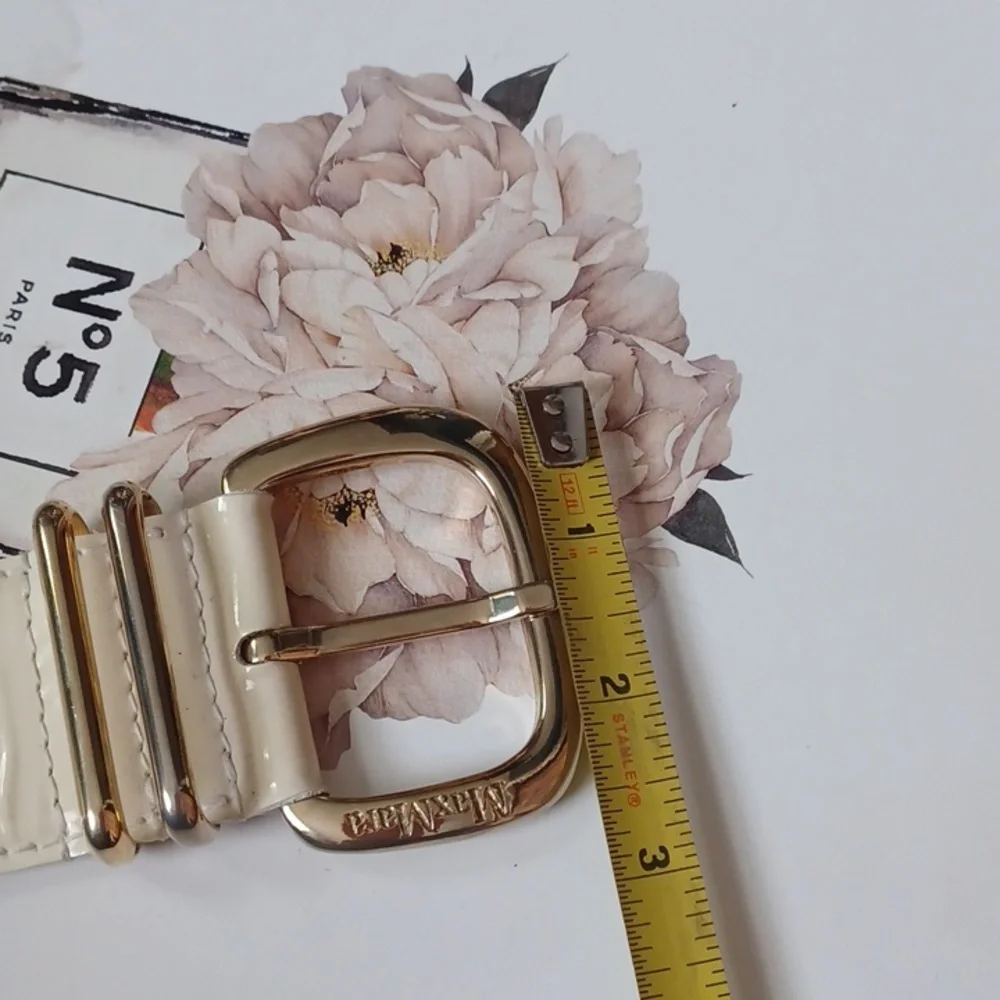 MaxMara belt